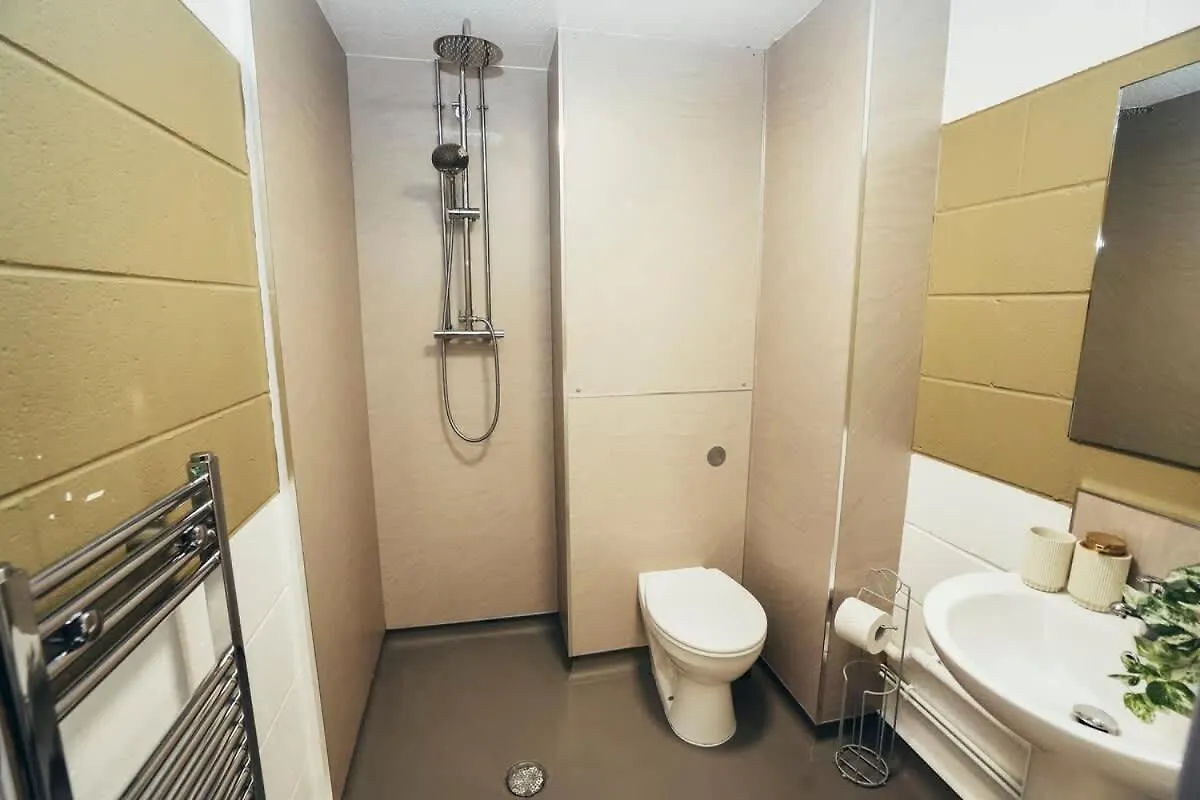 שפילד 1Br City Centre Apt, Self Check In, Wifi, By Derbnb דירה